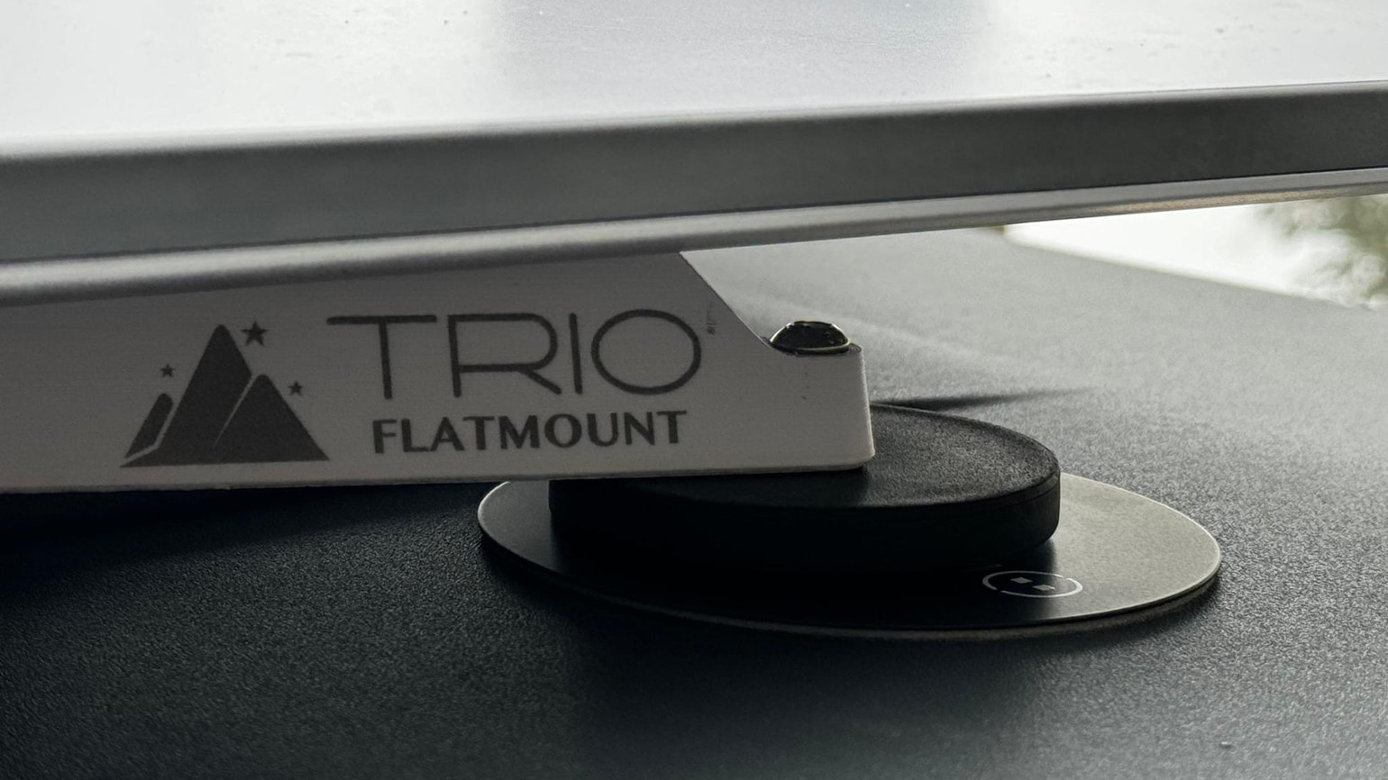 Trio Flatmount